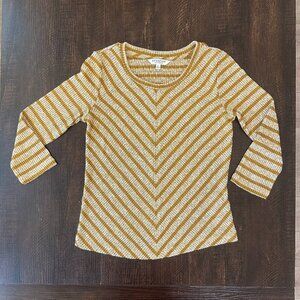 Liverpool Women’s Tan and Cream Chevron Pattern 3/4 Sleeve X-Shirt Small